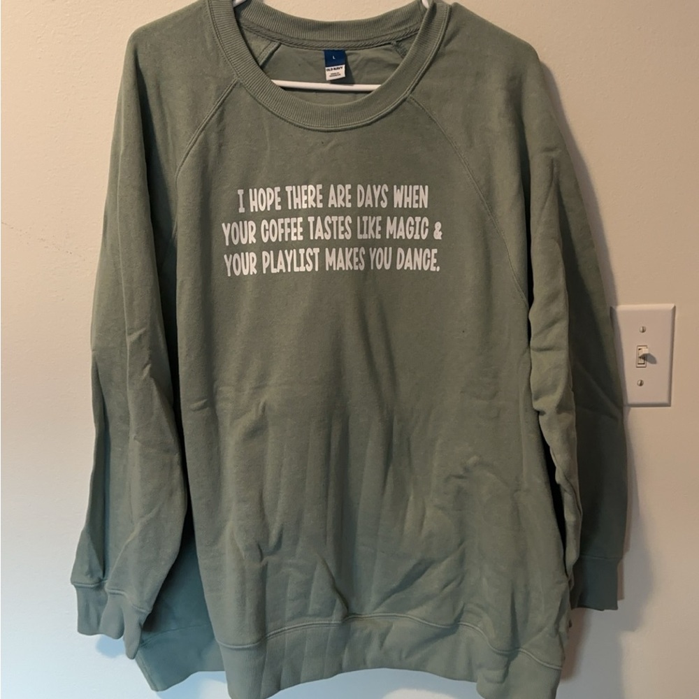 Sweatshirt